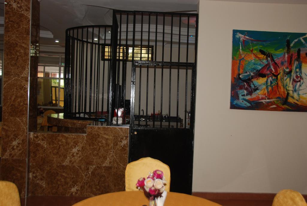 Silver Paradise Hotel Dar es Salaam Esterno foto