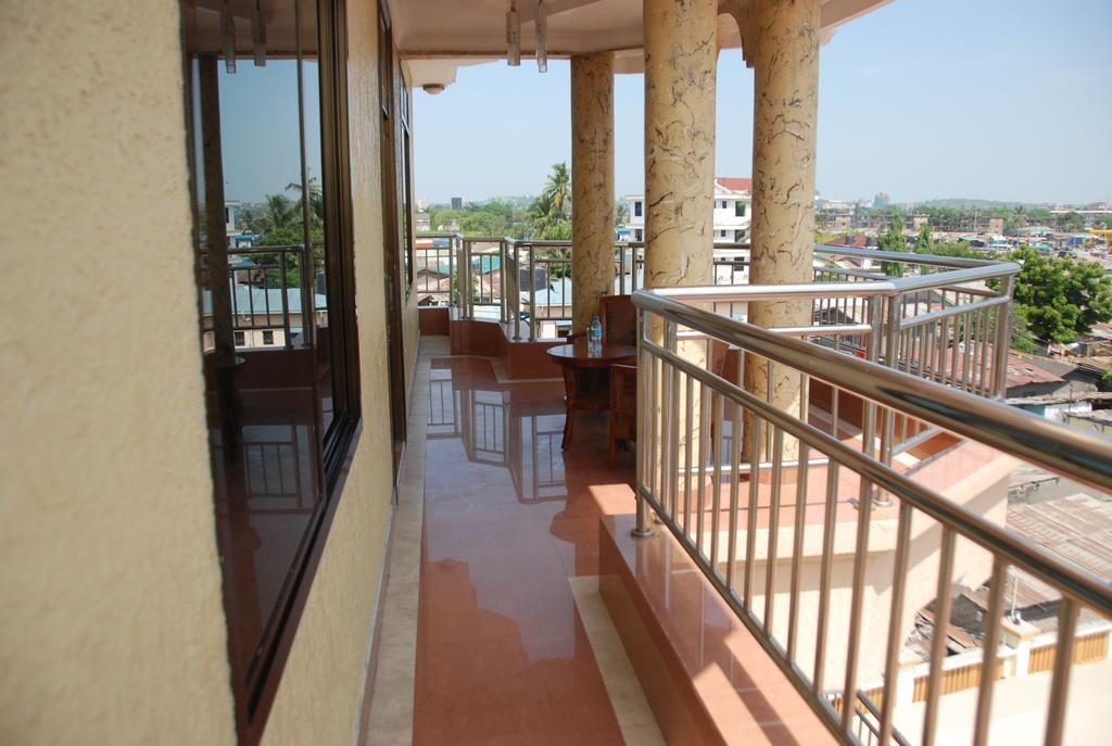 Silver Paradise Hotel Dar es Salaam Esterno foto