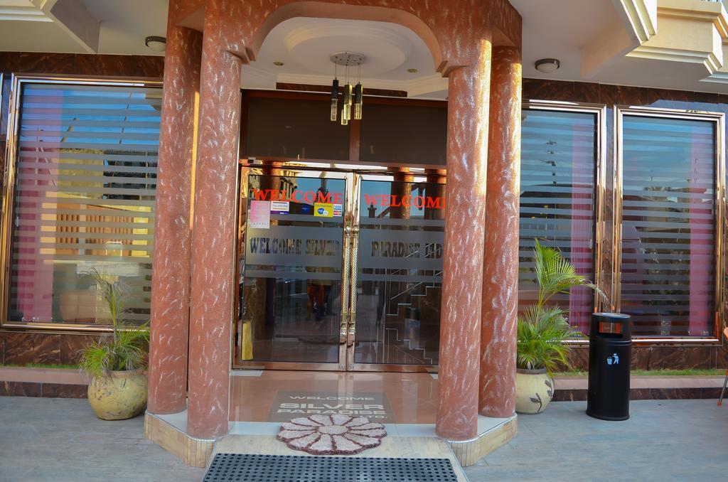 Silver Paradise Hotel Dar es Salaam Esterno foto