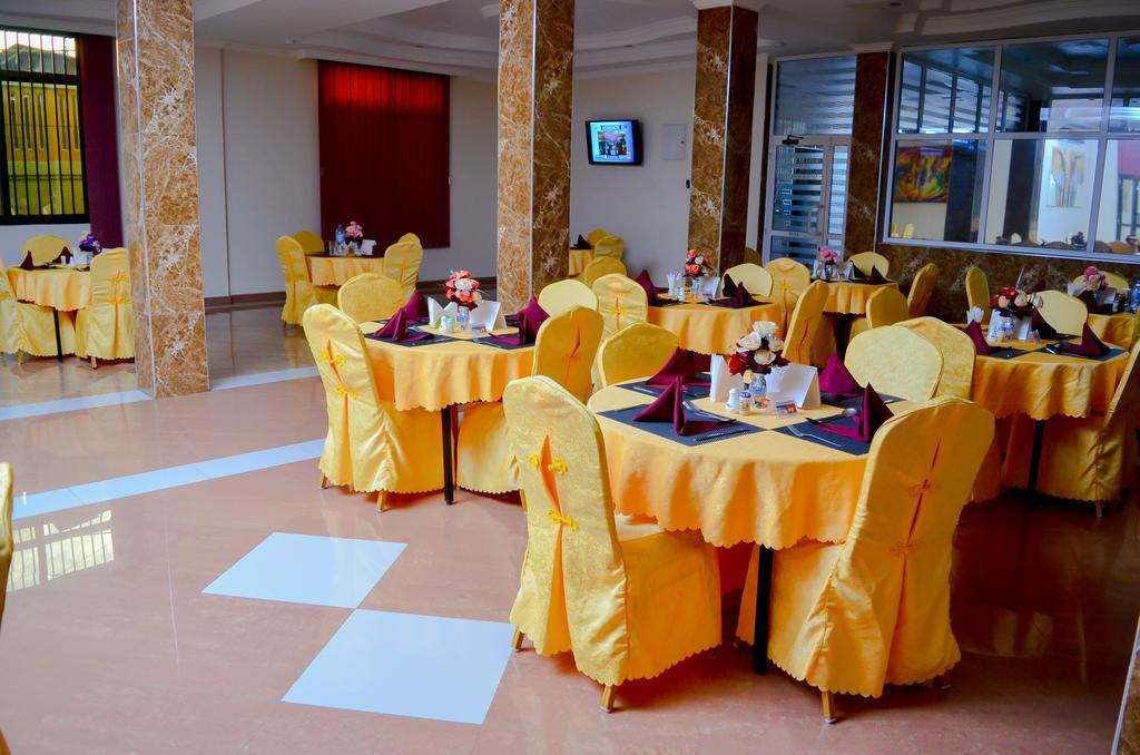 Silver Paradise Hotel Dar es Salaam Esterno foto